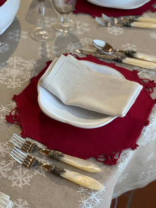 TISCHSET MIT HANGEARBEITER SPITZE