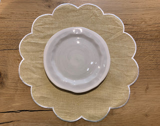 SCALLOPPED PLACEMAT "SOLANO"