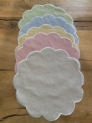 SCALLOPPED PLACEMAT "SOLANO"