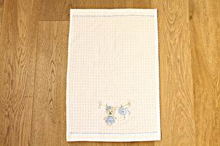 Guest towel embroidered